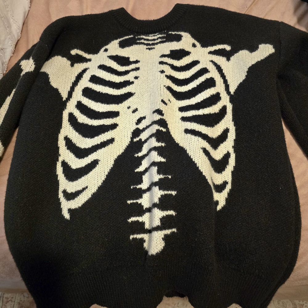 SHEIN Black and White Skeleton Crewneck Sweater